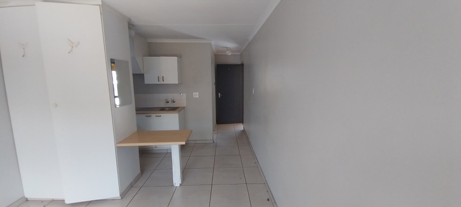 1 Bedroom Property for Sale in Kannoniers Park North West